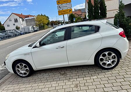 Alfa Romeo Giulietta Turismo/1HAND/INSPEKTIONTÜVNEU