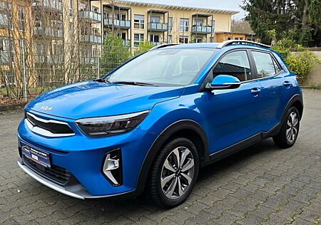 Kia Stonic / Lenkrad-Sitzheizung / Kamera / Navi /