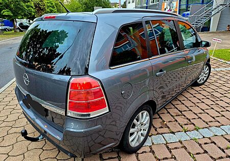 Opel Zafira B Cosmo 7SITZER TÜV 04/2026 AHK GARANTIE