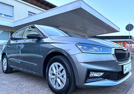 Skoda Fabia 1,0 Ltr. - 70 kW Klima LED Alu Pdc 7800Km