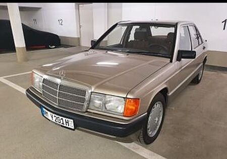 Mercedes-Benz 190 E, SSD, Automatik