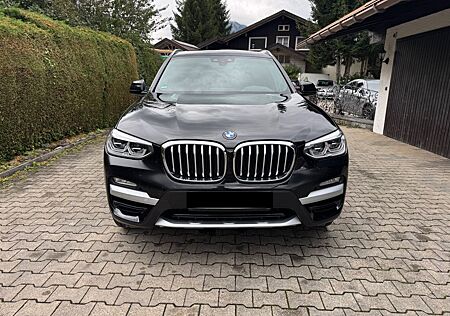 BMW X3 xDrive30i xLine AT xLine