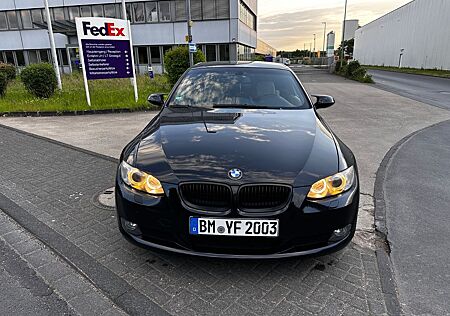 BMW 320i Cabrio E93