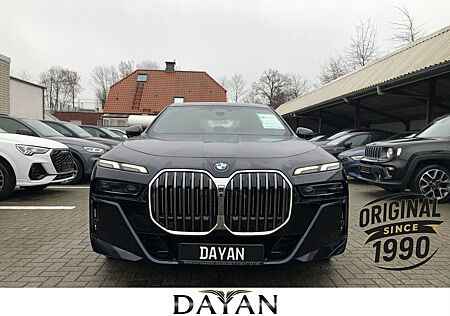 BMW 740 d xDrive M Sport Pro Pano Iconic Glow B&W