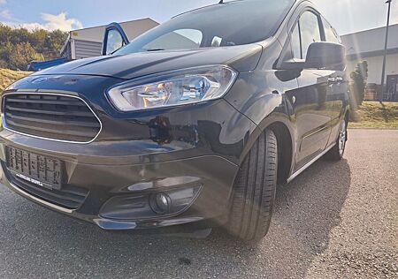 Ford Tourneo Courier 1.0 EcoBoost 74kW Titanium T...