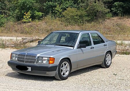 Mercedes-Benz 190