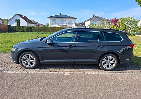 VW Passat Variant Volkswagen 2.0 TDI SCR 140kW DSG 4MOT Co...