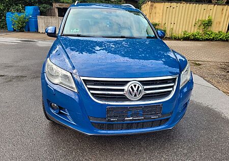 VW Tiguan Volkswagen 2.0 TDI 4MOTION Sport & Style Sport &...