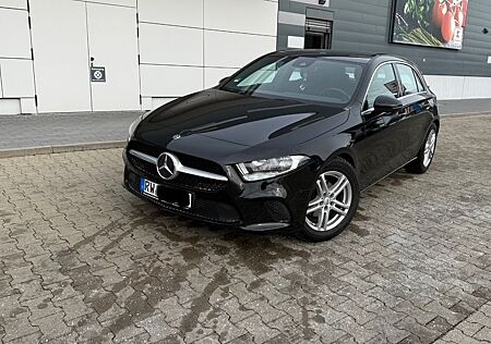 Mercedes-Benz A 200 -