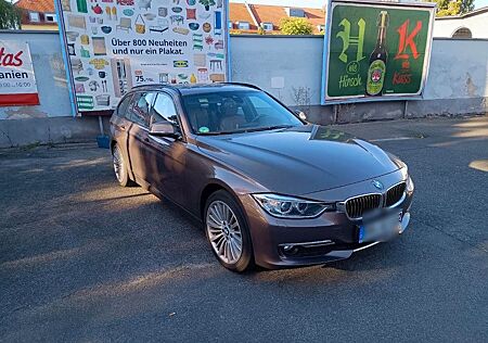 BMW 320d xDrive Touring Luxury Line Luxury Line