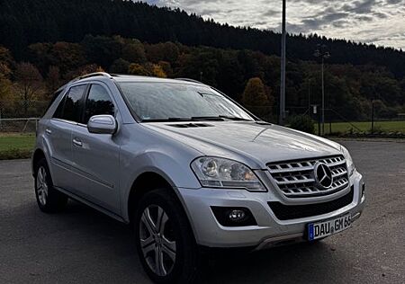 Mercedes-Benz ML 320 CDI 4MATIC / AHK / Schiebedach