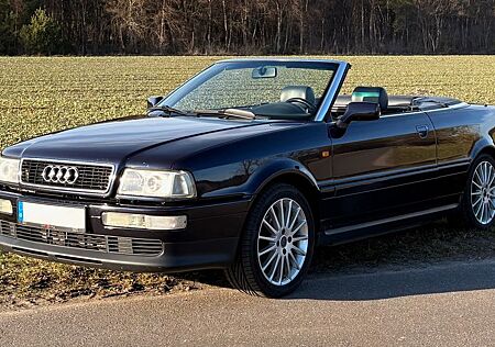 Audi Cabriolet 2.6 V6 Automatik - S-Line - TÜV