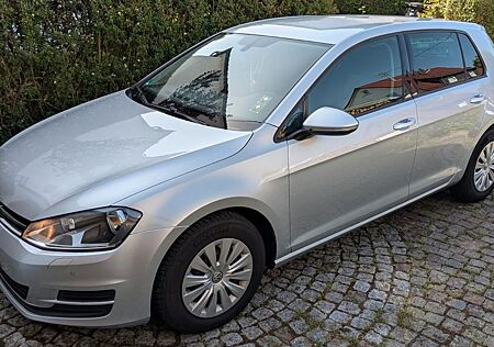 VW Golf Volkswagen 1.2 TSI 63kW