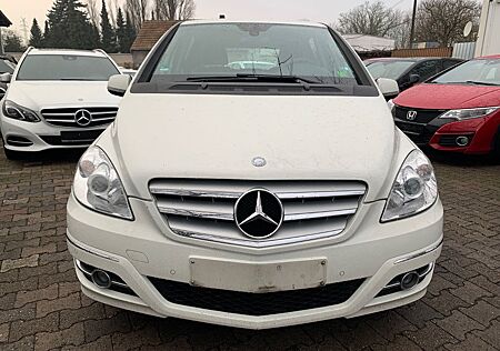 Mercedes-Benz B 180 Sport Teilleder Klima Pdc Euro 5