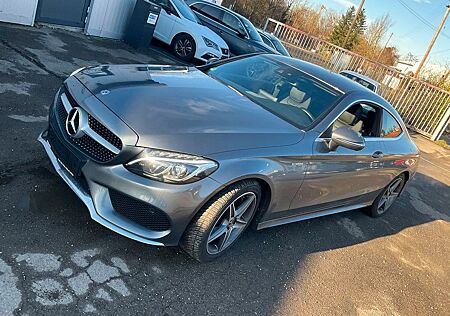 Mercedes-Benz C 400 4MATIC Coupé AMG Line Voll-LED