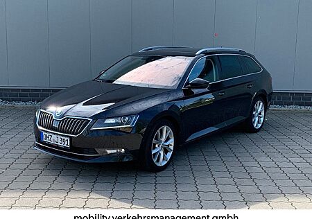 Skoda Superb Combi Style 4x4 AHK Panorama-Schiebedach