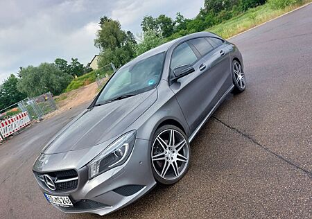 Mercedes-Benz CLA 200 Shooting Brake CLA 200 Urban Shootin...