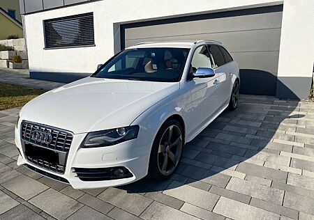 Audi S4 Avant 3.0 TFSI/Keyless/Navi/AHK/el.Heckk