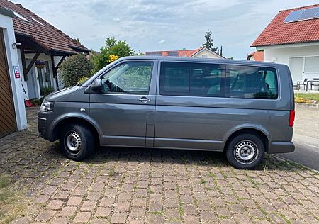 VW T5 Caravelle Volkswagen Comfortline 2.0