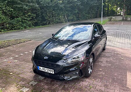 Ford Focus ST-Line Automatik Vollausstattung