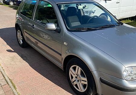 VW Golf Volkswagen 1.4 Special ,TÜV 9/2027