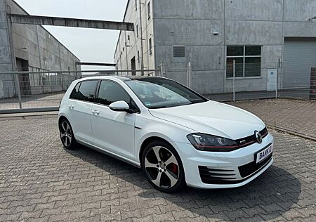 VW Golf Volkswagen VII Lim. GTI