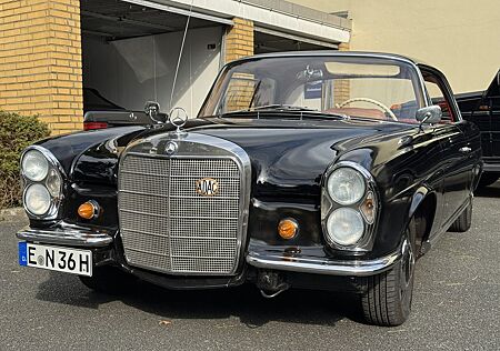Mercedes-Benz 220 gebraucht kaufen Mercedes-Benz 220 SEb Coupé, Automatik, Servo, Survivor/Outlaw