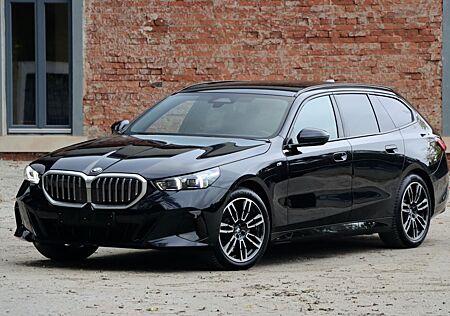 BMW 520i /M-SPORT/NP80t€/AHK/StHz/SITZLÜFTUNG/H&K/360