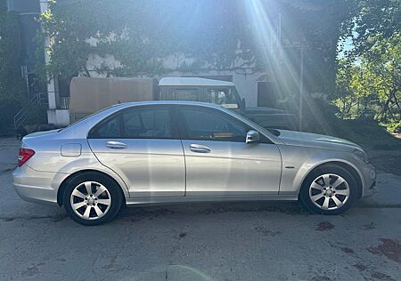 Mercedes-Benz 220 220cdi; 1.Hand