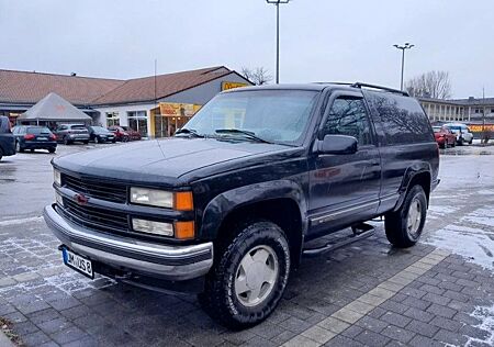 Chevrolet Tahoe Blazer K1500 2-Door 4x4 LKW LPG