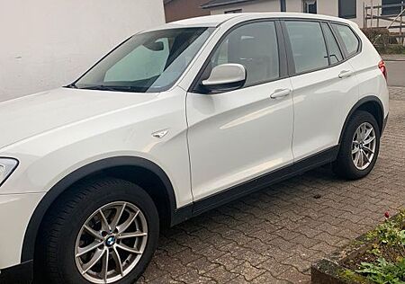 BMW X3 sDrive18d - Auto. Leder