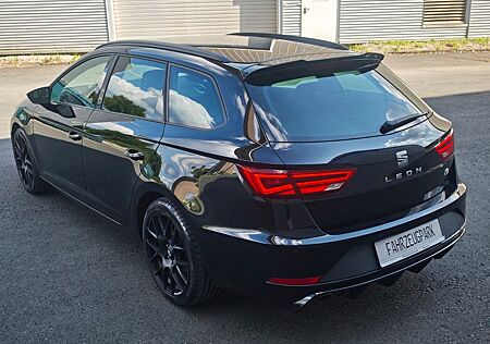 Seat Leon ST FR*BEATS*AMBIENTE*ACC*AHK*LED*PDC*