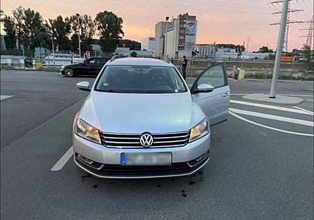 VW Passat Variant Volkswagen 2.0 BlueTDI DSG Trendline Var...