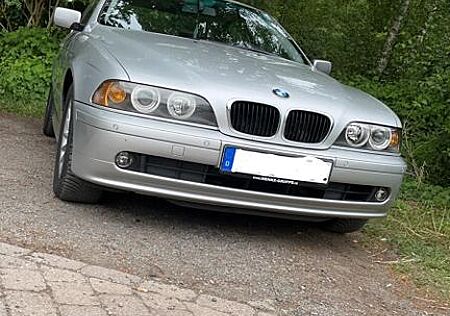 BMW 520i -