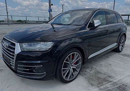 Audi SQ7 4.0 TDI 7Sitzer LUFT HUD PANO B&O STHZ