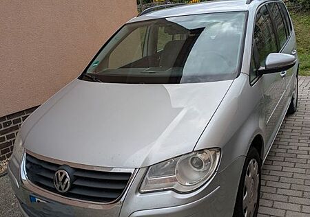 VW Touran Volkswagen 1.4 TSI 103kW -