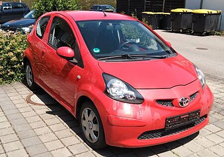 Toyota Aygo (X) Aygo (X) 1,0 - 106.000km TÜV 07/26