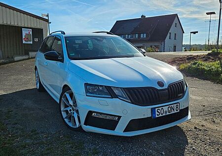 Skoda Octavia 2.0 TDI SCR DSG RS Combi RS