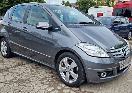 Mercedes-Benz A 200 AVANTGARDE