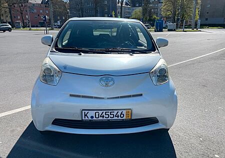 Toyota iQ 1,0-l-VVT-i -