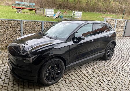 Volvo EX30 P5 Long Range electric Ultra