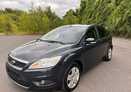 Ford Focus 1,6 Style Klima 5-Türig TÜV/AU Neu 1-Hand