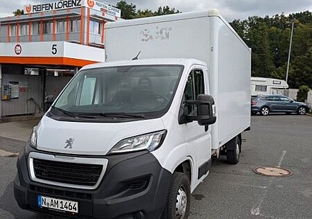 Peugeot Boxer Koffer + Hebebühne