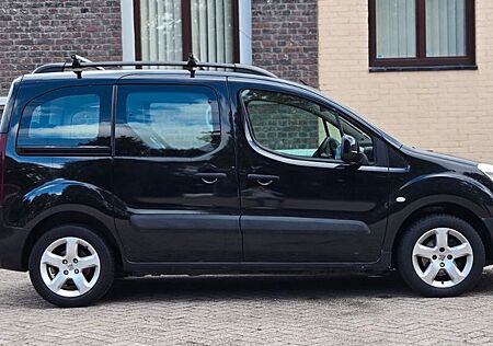 Peugeot Partner Tepee 1.6 HDI Allure 7-SITZER TÜV/AU NEU