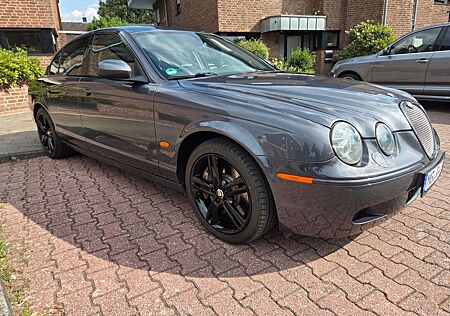 Jaguar S-Type R "TOP GEPFLEGT"