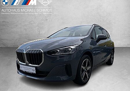 BMW 2er 220i Active Tourer HK HiFi DAB LED Pano.Dach