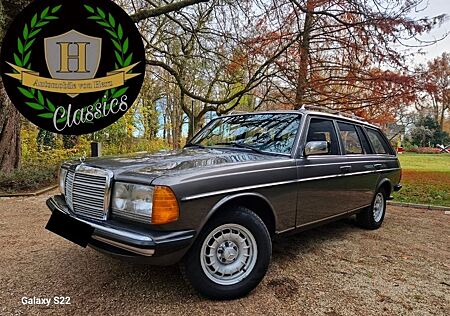 Mercedes-Benz 230 123T H-Zulassung Dekra Gutachten Note 2 -