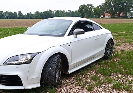 Audi TT Coupe 2.0 TDI S tronic quattro -