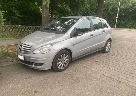 Mercedes-Benz B 180 CDI -