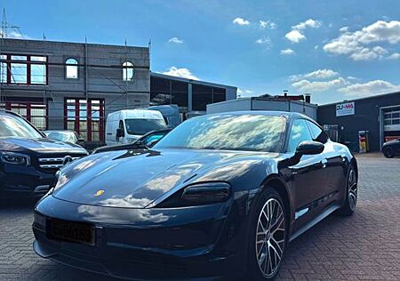 Porsche Taycan performance